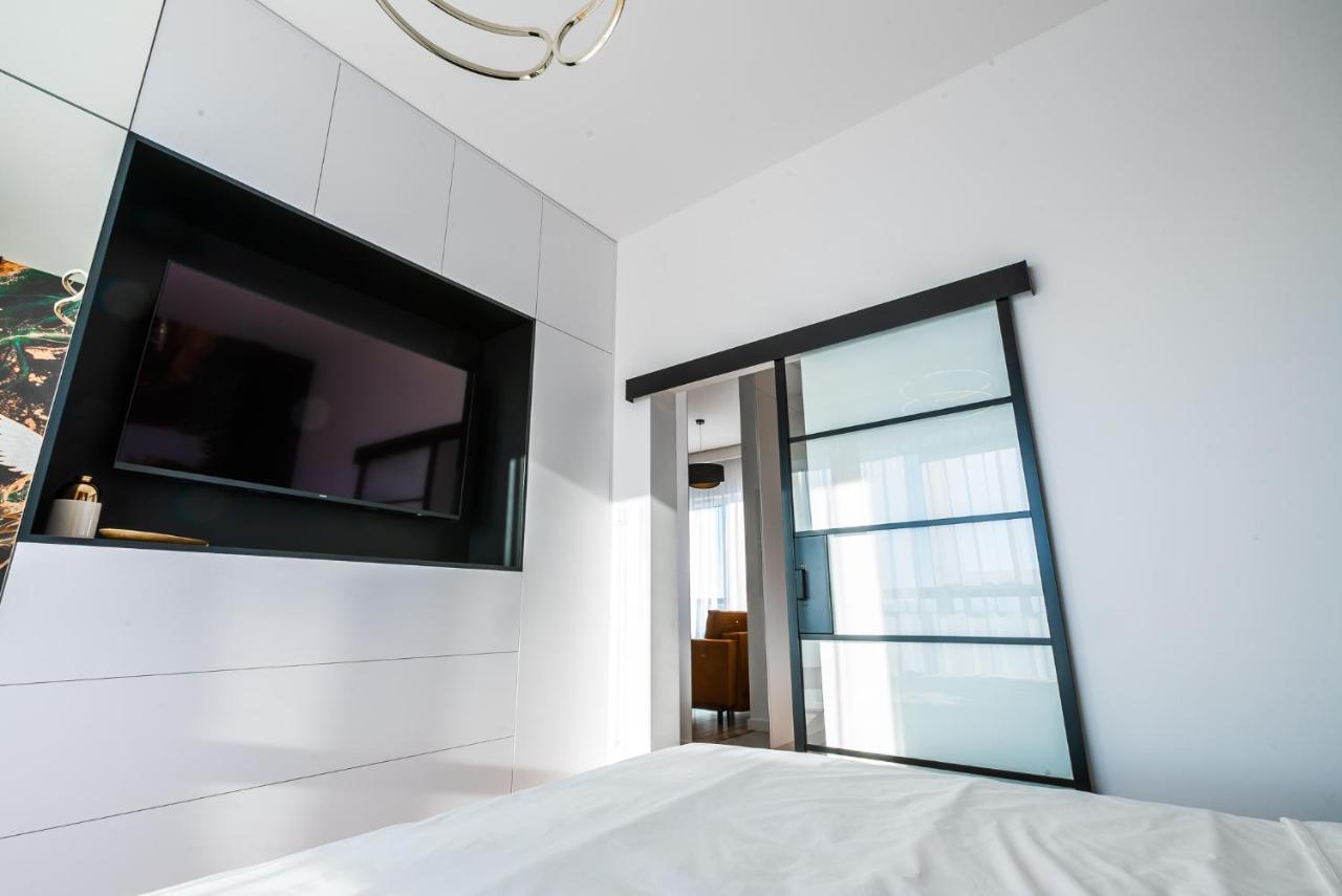 Apartament Plaza Tower 14 Pietro キェルツェ エクステリア 写真