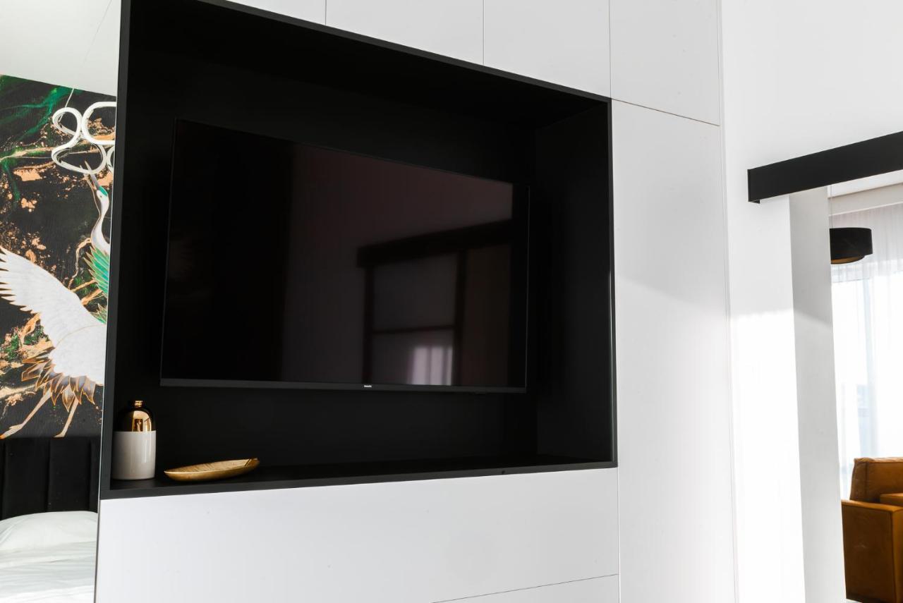 Apartament Plaza Tower 14 Pietro キェルツェ エクステリア 写真