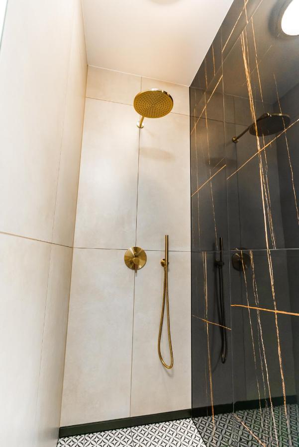 Apartament Plaza Tower 14 Pietro キェルツェ エクステリア 写真