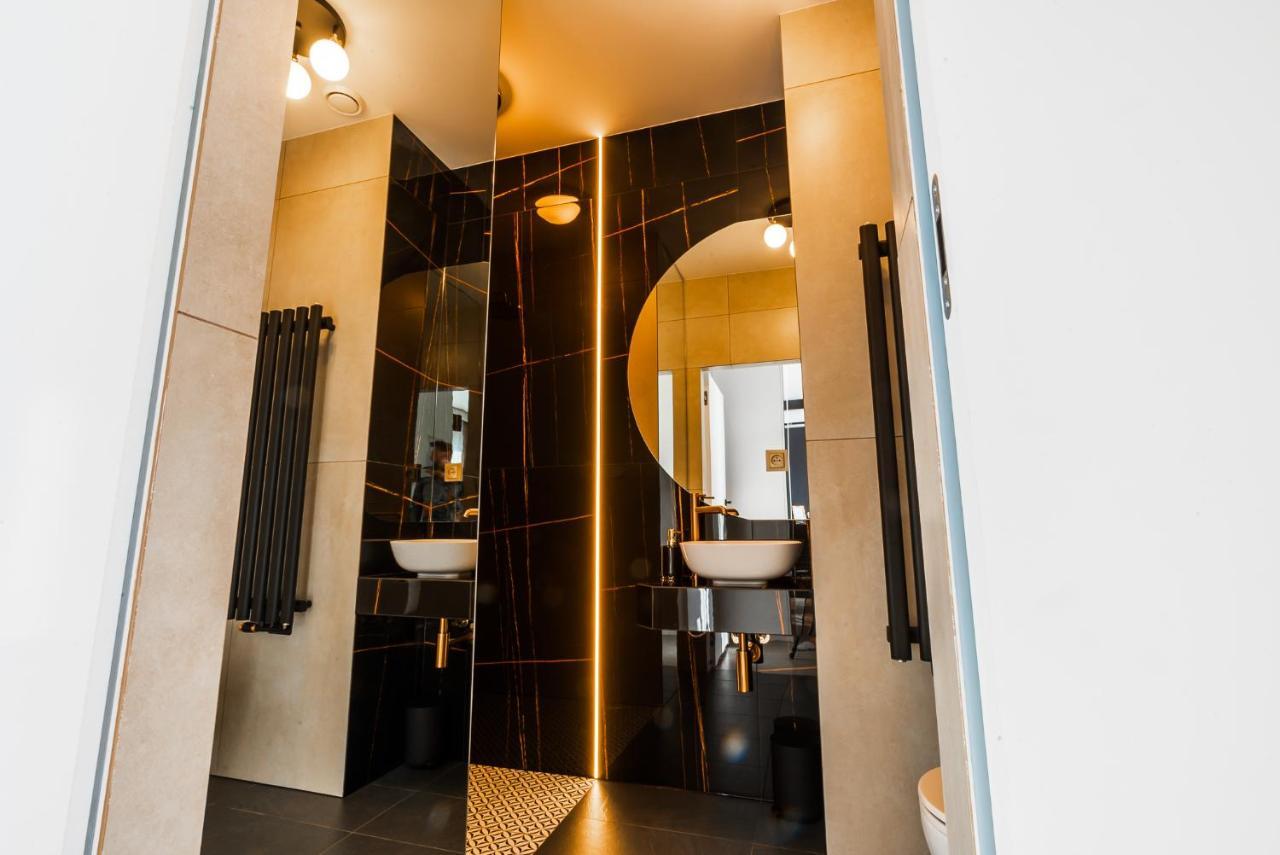 Apartament Plaza Tower 14 Pietro キェルツェ エクステリア 写真
